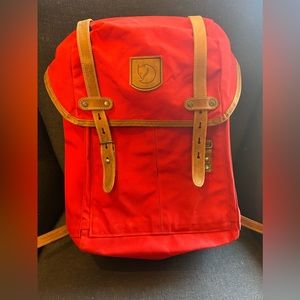 Fjallraven Rucksack No. 21 Medium in red